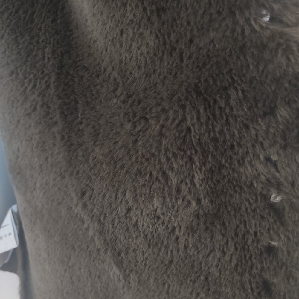 Love Token Olive Green Soft Suede-like Rabbit Fur Collar with Metal Stud Detail - Picture 13 of 13